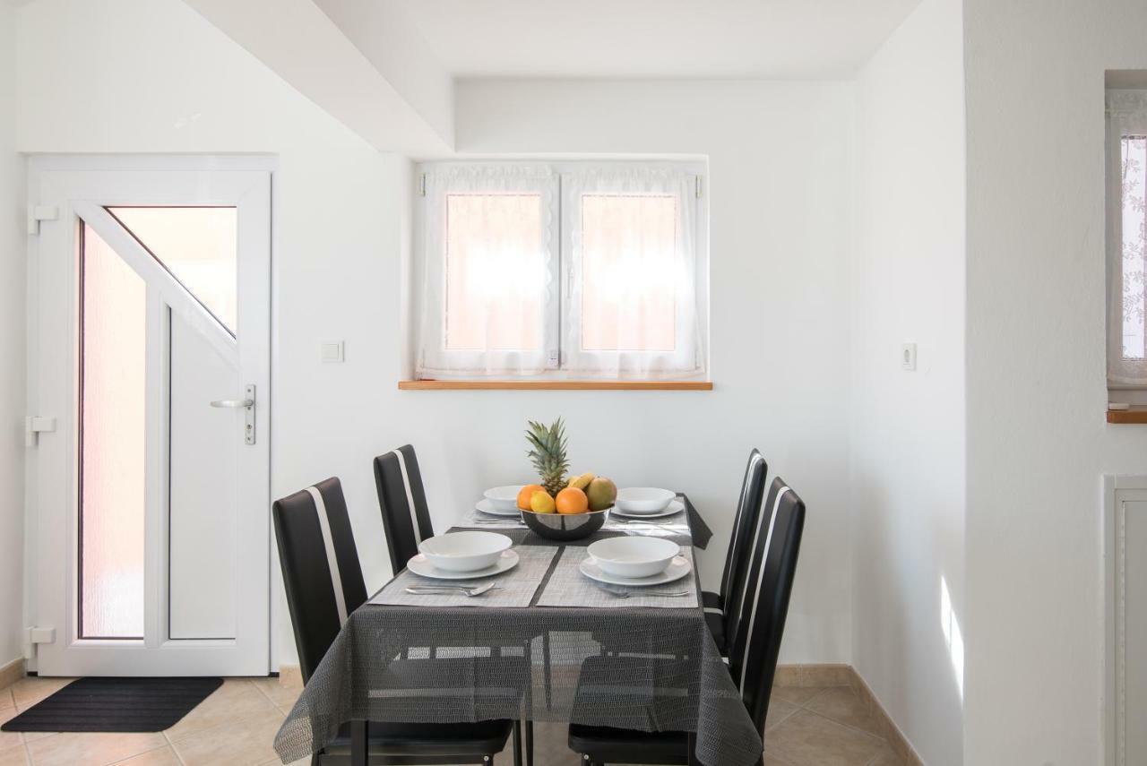 Apartment Lavanda Premantura Luaran gambar