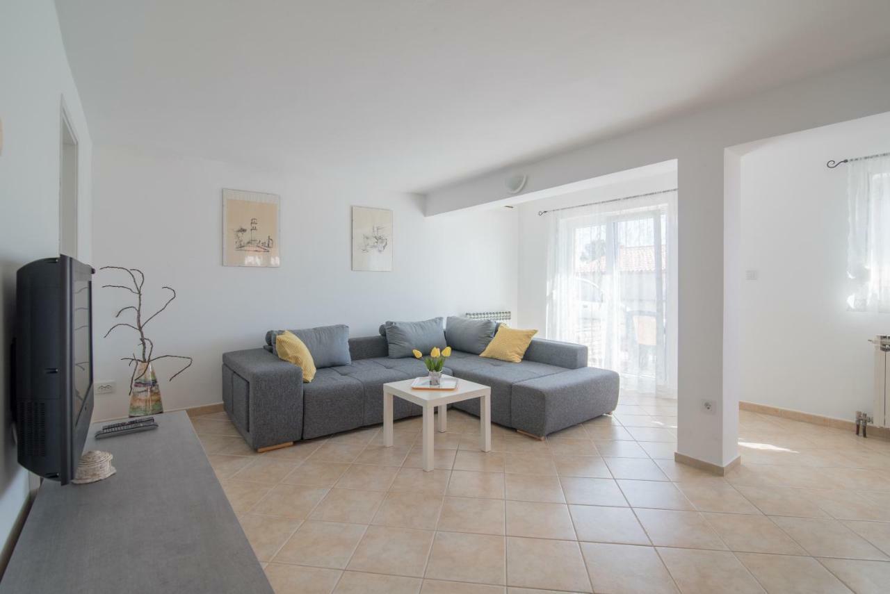 Apartment Lavanda Premantura Luaran gambar