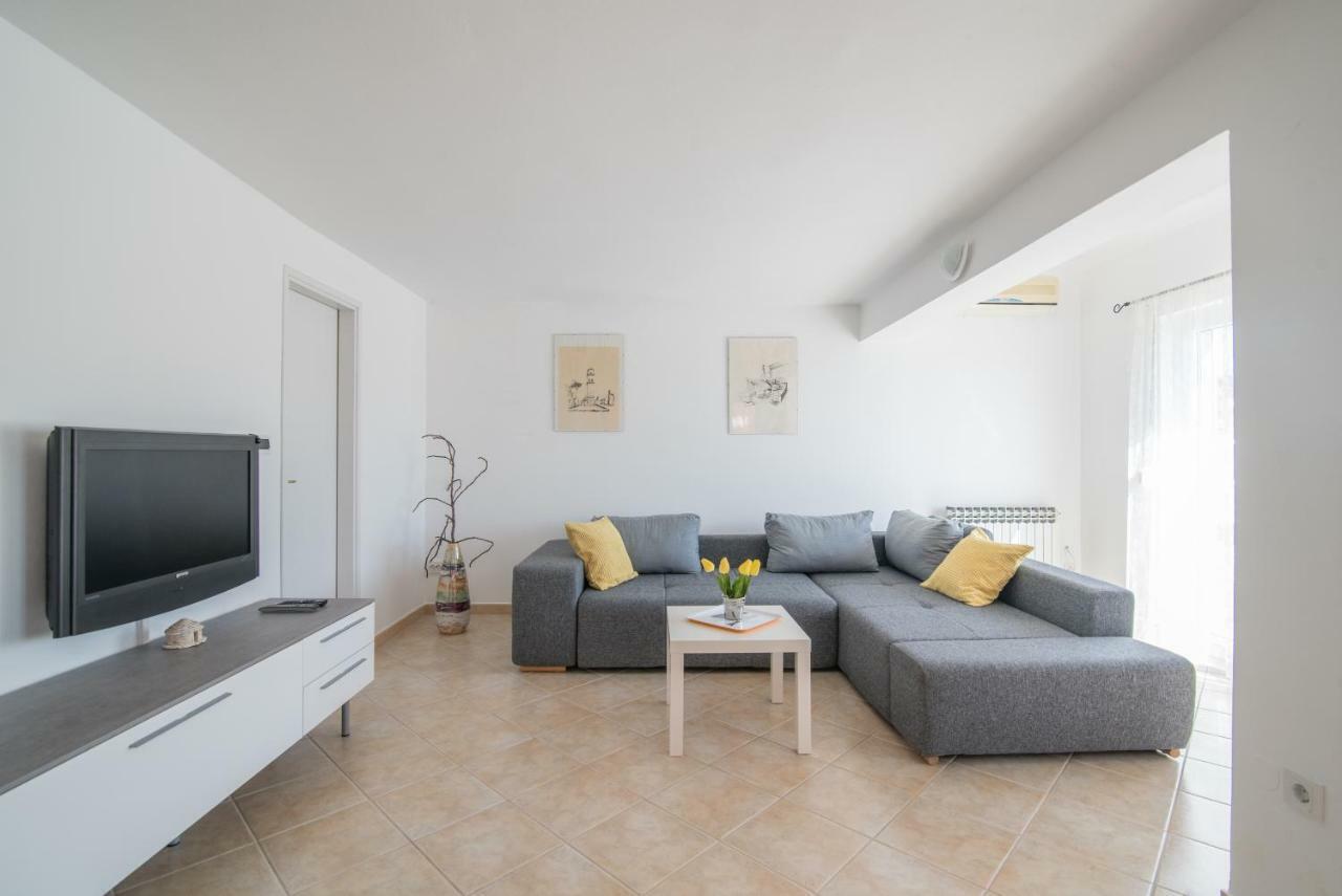 Apartment Lavanda Premantura Luaran gambar